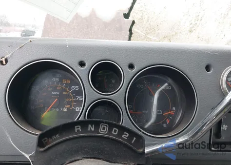 1988 Chevrolet G20 z USA, uszkodzony, nr VIN 1GBEG25K3J7149524